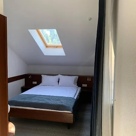 Hotel Gots - готельно-ресторанний комплекс Yaremche
