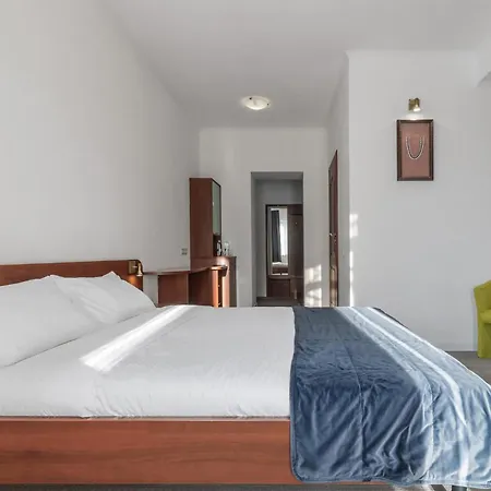 Hotel Gots - готельно-ресторанний комплекс *