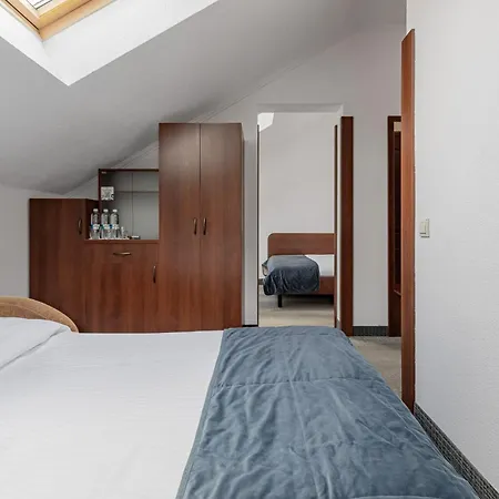 Gots - готельно-ресторанний комплекс Hotel Jaremcze