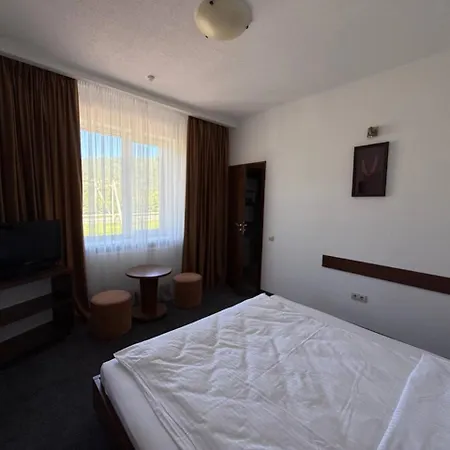 Gots - готельно-ресторанний комплекс Hotel Jaremtsche